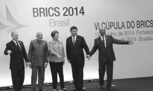 Les chefs d’etat des BRiCS réunis comme chaque année à leur conférence, en 2014 le «happening» se déroulait au Brésil : une belle brochette d’affameurs et d’assassins (nacho Doce - reuters